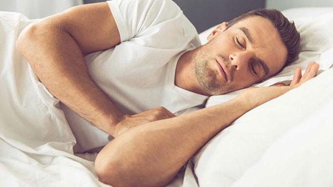 چه اتفاق های وحشتناکی در فلج خواب روی می دهند؟