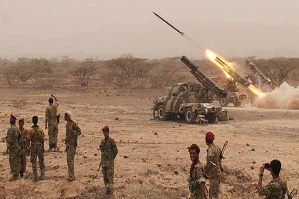 حمله موشکی و توپخانه ای ارتش یمن به تجمعات مزدوران سعودی در حجه