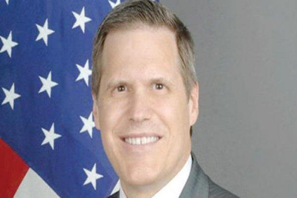 سفیر آمریکا بغداد را به سمت مکانی نامعلوم ترک کرد